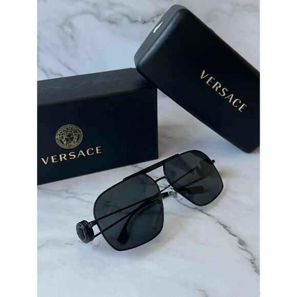Versace VE2269 Aviator Sunglasses in Black - Picture 3 of 7